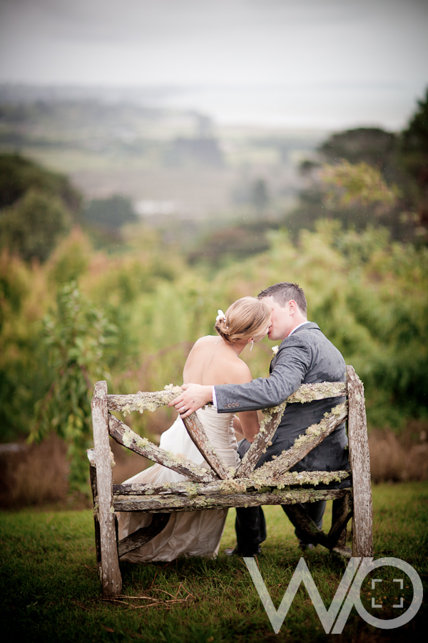 Kiss Wedding Photo